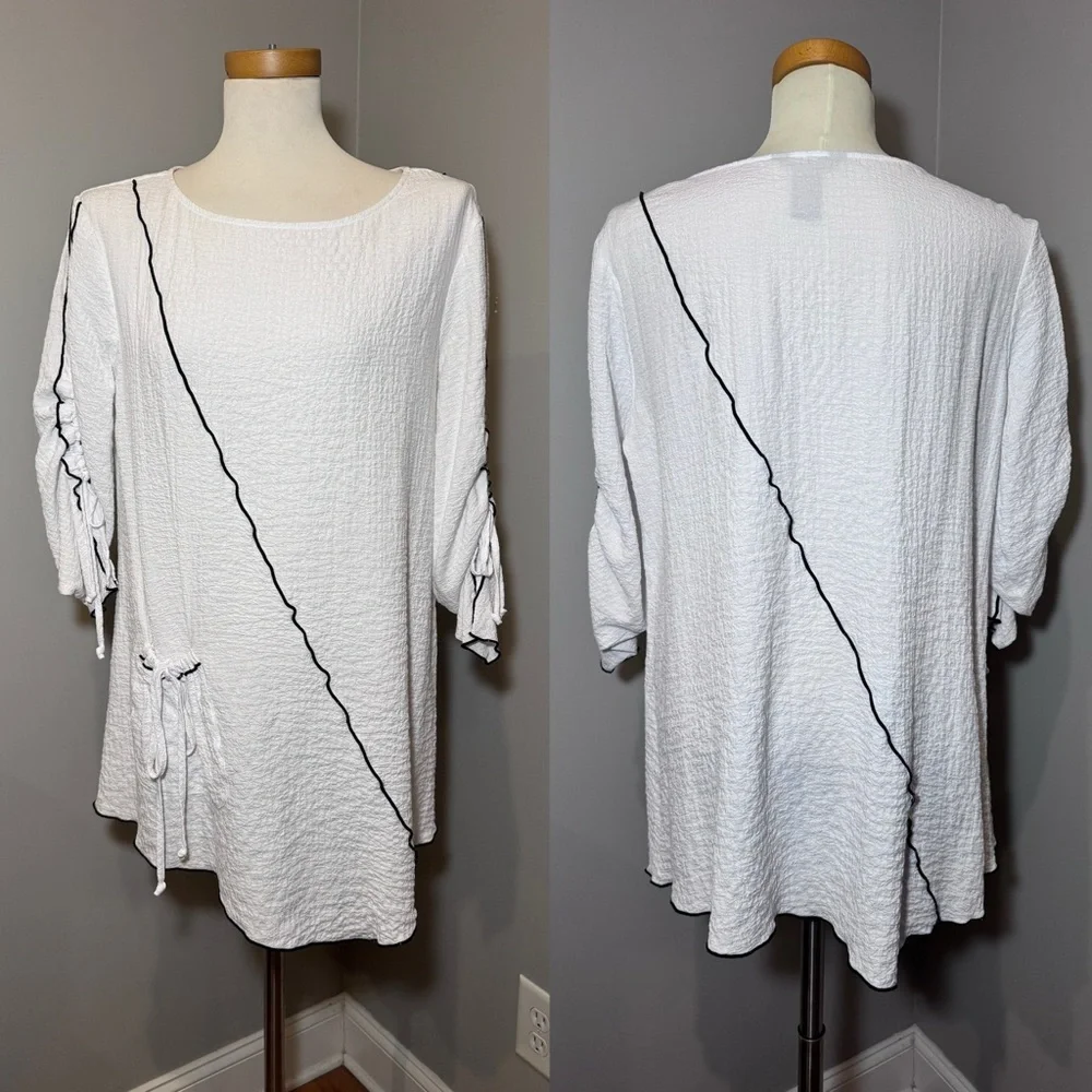 ALI MILES Asymmetrical Tunic Blouse w/ Contrasting Detail WHITE-BLACK / MEDIUM - Picture 1 of 13